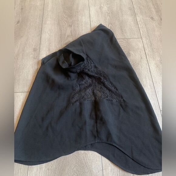 Zara woman’s top used with laced design on bilateral sides - Picture 5 of 6